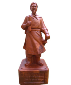 Tượng Trần Hưng Đạo gỗ hương cao 60cm
