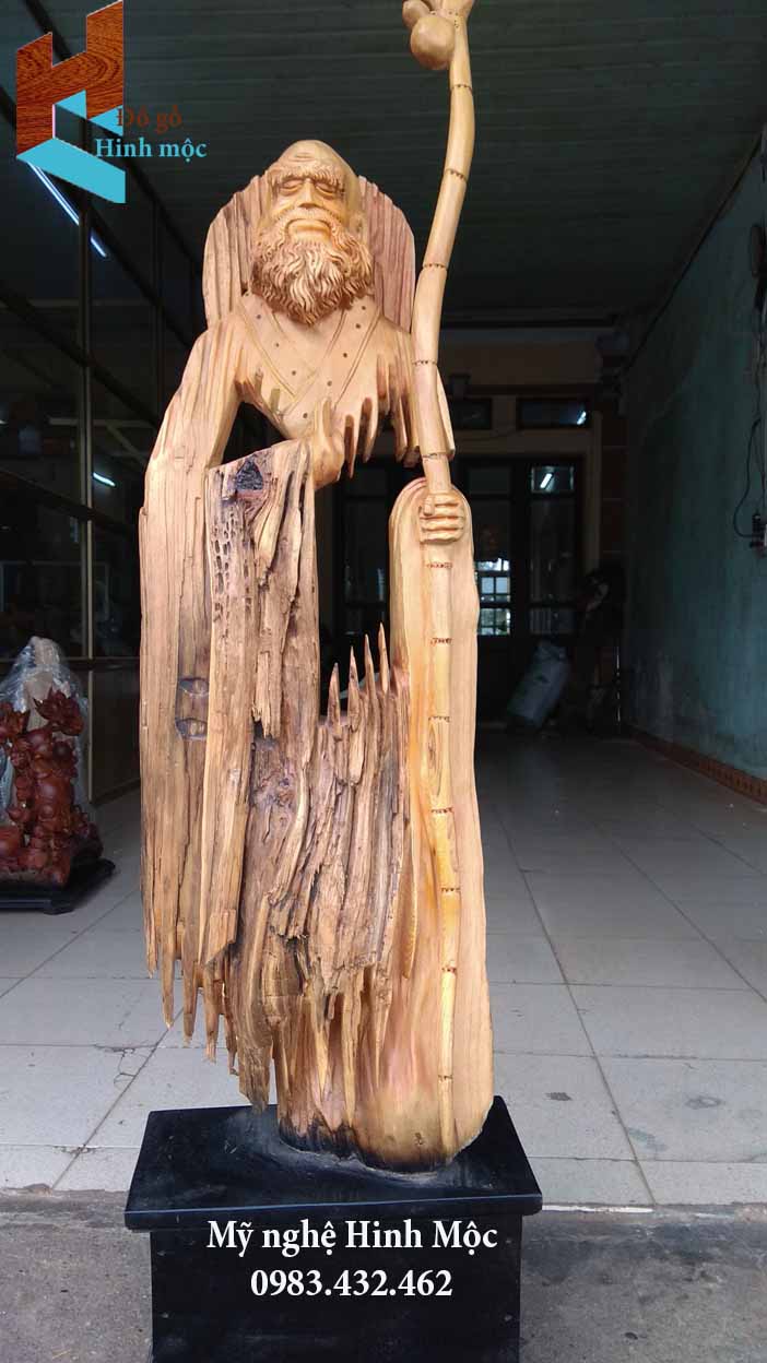 tượng Đạt Ma tâm rỗng gỗ lũa