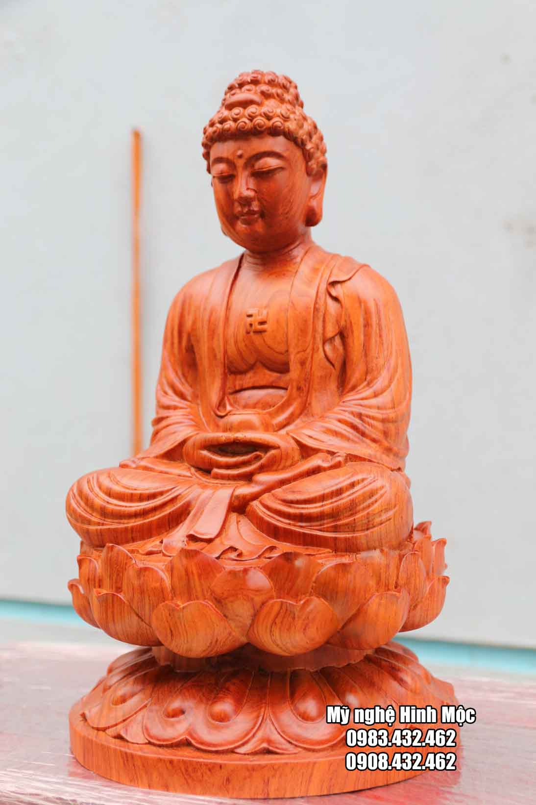 Phật A Di Đà cao 40cm gỗ hương
