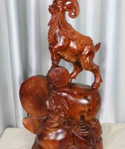 Tượng dê gỗ phong thủy