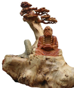 Tượng Bồ Đề Đạt Ma tọa thiền gốc tùng
