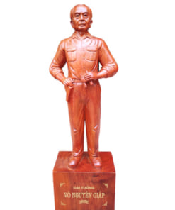 Tượng gỗ bác Giáp
