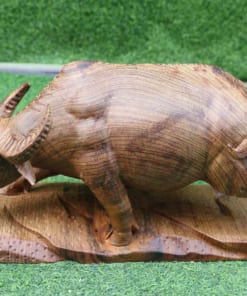 Tượng gỗ con trâu
