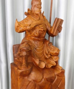 Tượng Quan Công đọc sách