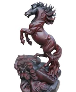 con ngựa tung vó gỗ trắc cao 40cm