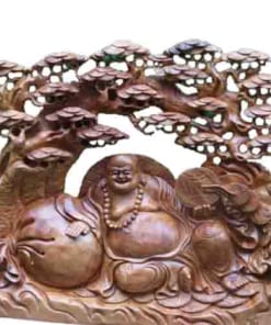 Phỗng ngồi tùng ôm bao tiền xá xị